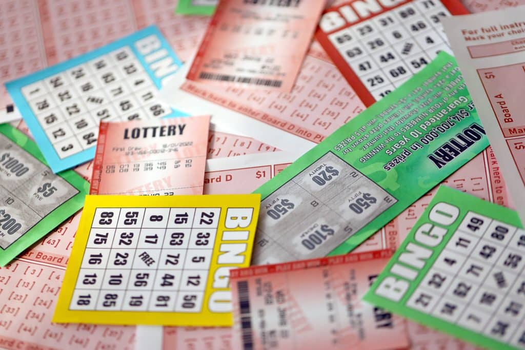 Choosing the Right Lottery Game